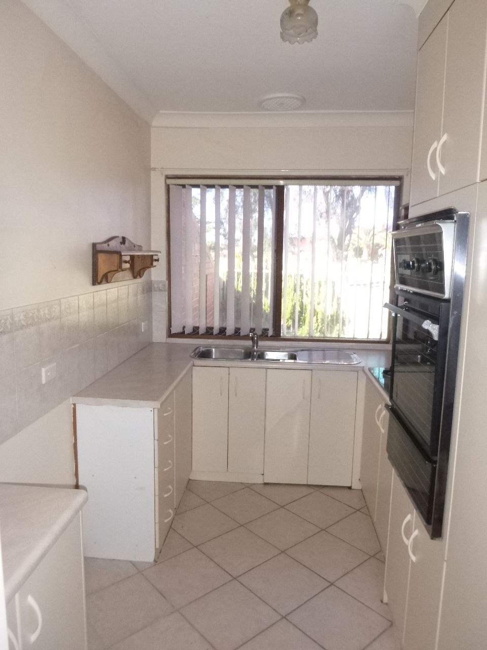 12/83 Lochside Drive West Lakes 5021