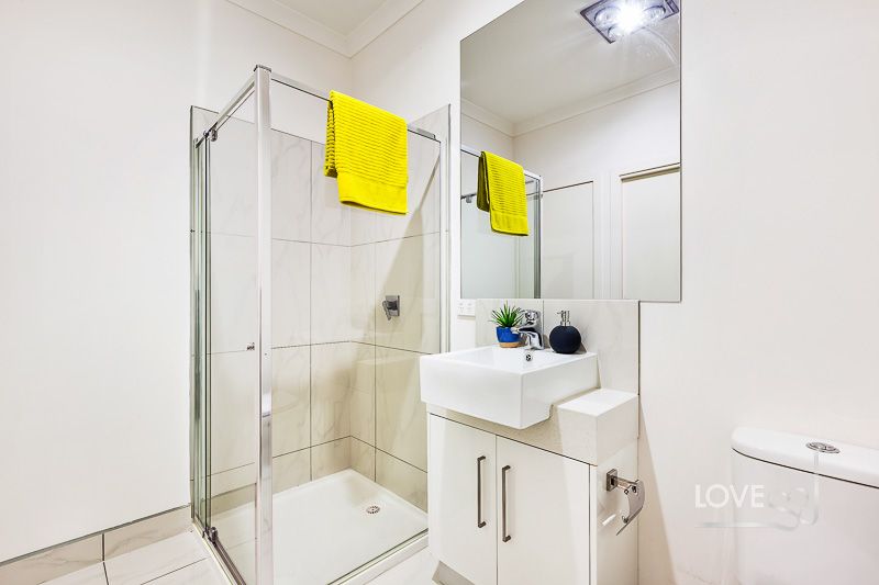 MODERN THREE BEDROOM TOWNHOUSE