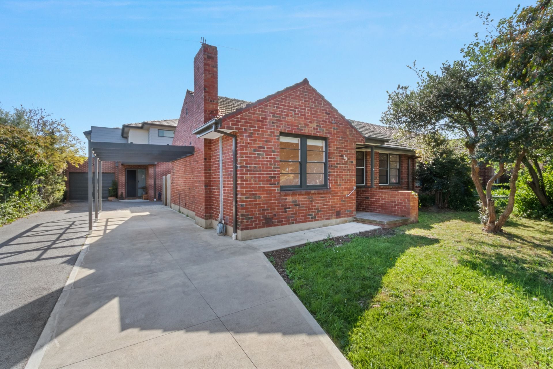 Fully renovated house in top locale