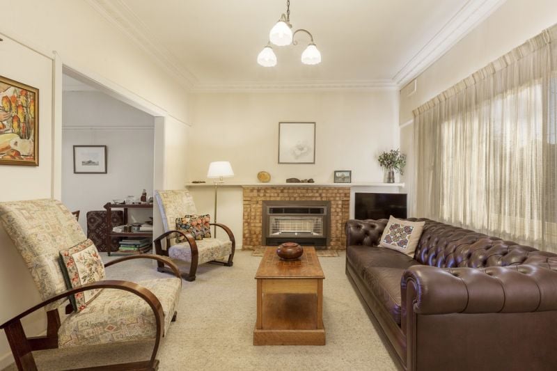 104 Elgar Road, Box Hill South - Thumbnail 2