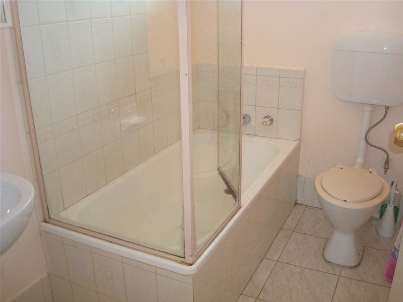 One Bedroom Apartment with Balcony and Views!