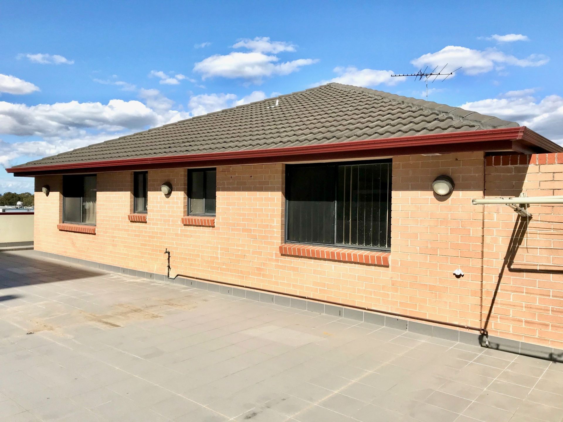 16/1012 Tindall Avenue, Liverpool Macquarie Real Estate