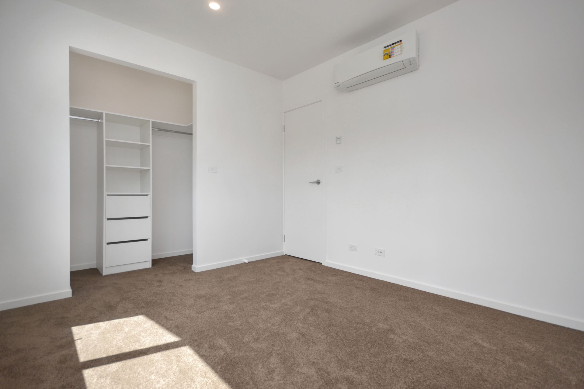 BRAND NEW LUXURY LIVING IN A PERFECT LOCATION