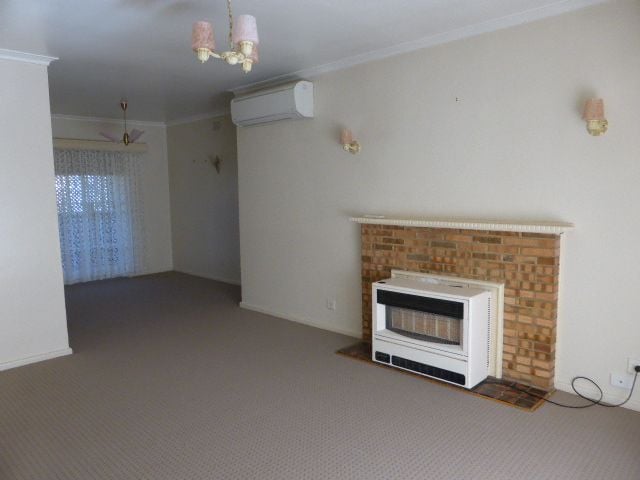 DO NOT MISS OUT THIS ON THIS SPACIOUS FAMILY HOME