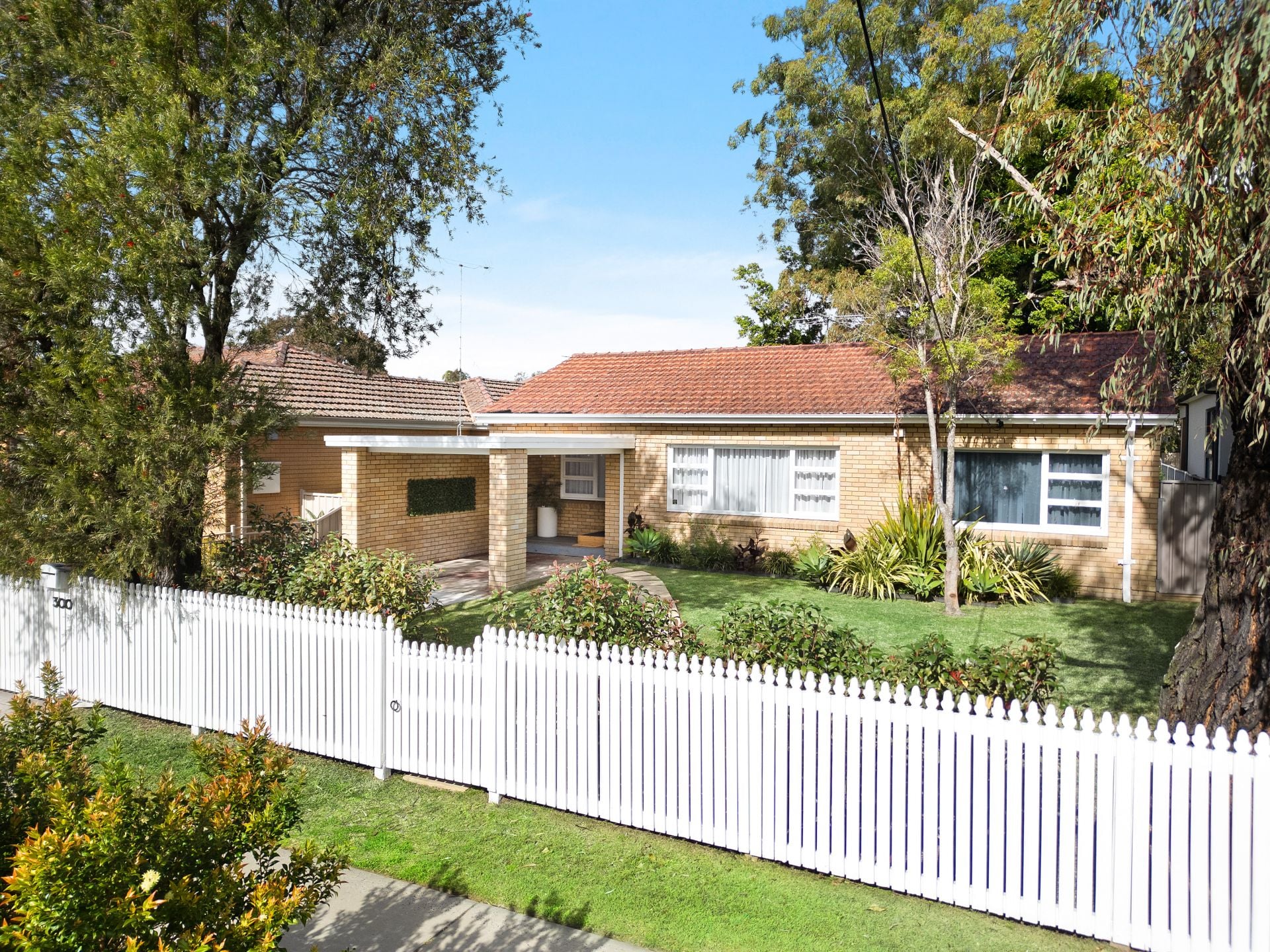 300 The Boulevarde, Gymea, Gymea - Thumbnail 2