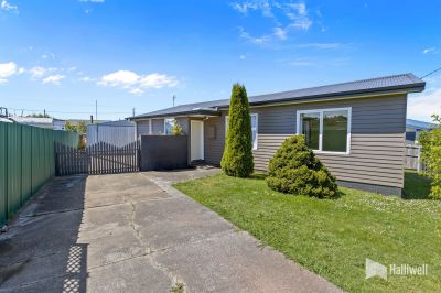 3
 
 
 
  
 
 
 1
 
 
 
  
 
 
 2
 
 
 
 
 
 
 
 16 Waniora Street, Devonport TAS 7310, Devonport - Thumbnail 6