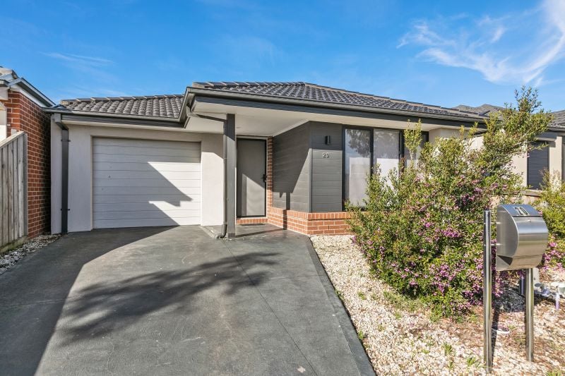 20 Hallowglen Drive, Wollert