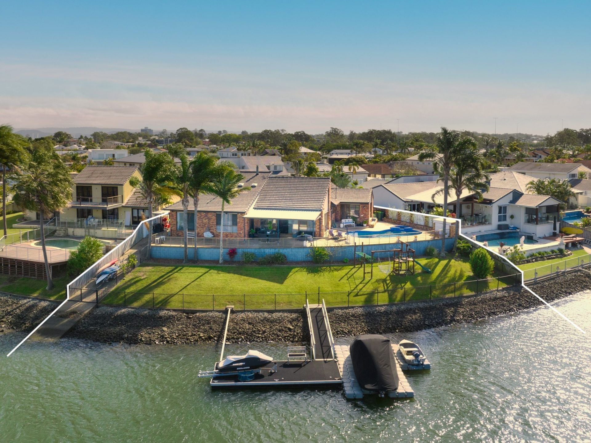 $ 2,100,000, Benowa - Thumbnail 2