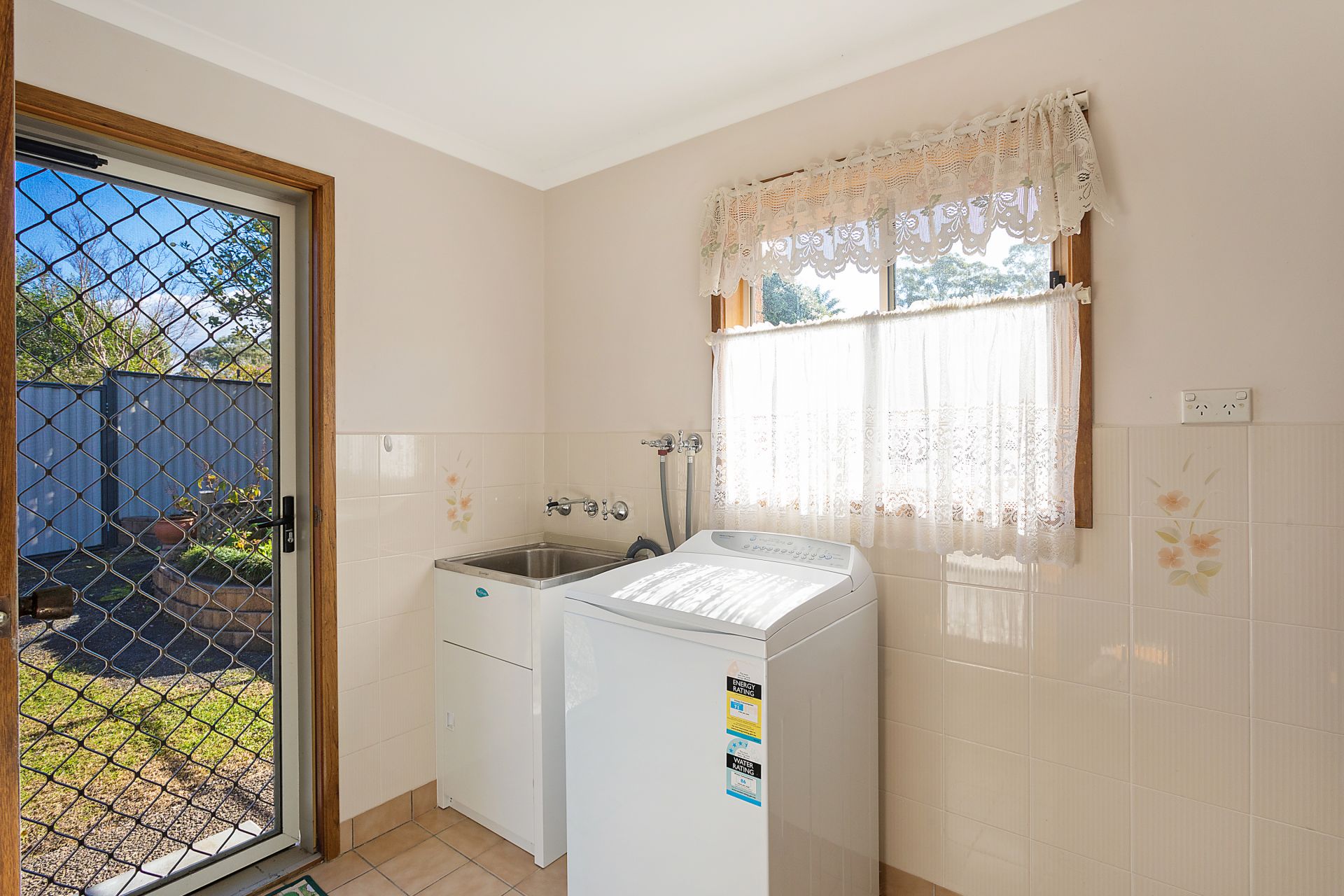 3/8 IVES STREET, Pambula