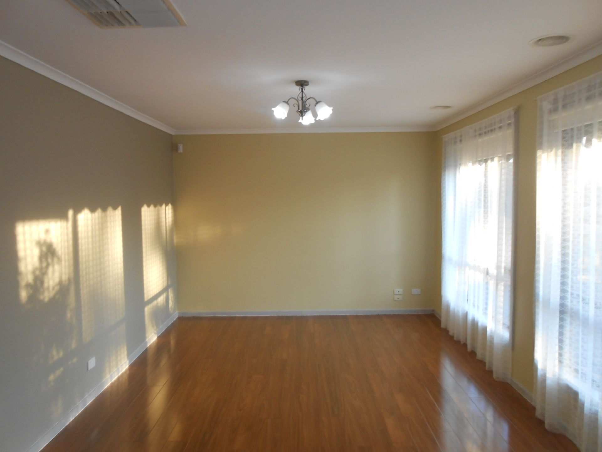 SPACIOUS 3 BEDROOM HOME IN A GREAT LOCATION