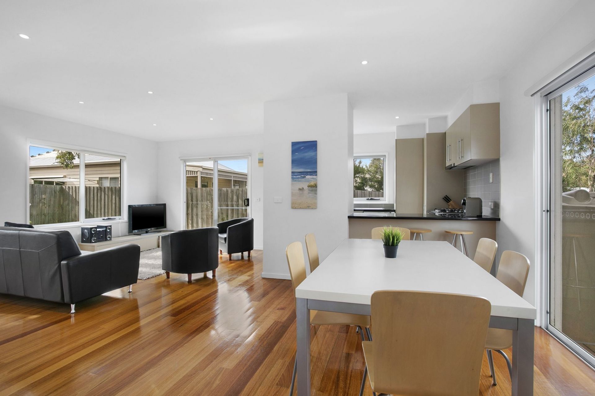 2/4 Wyatt Street Ocean Grove VIC, Ocean Grove - Thumbnail 2