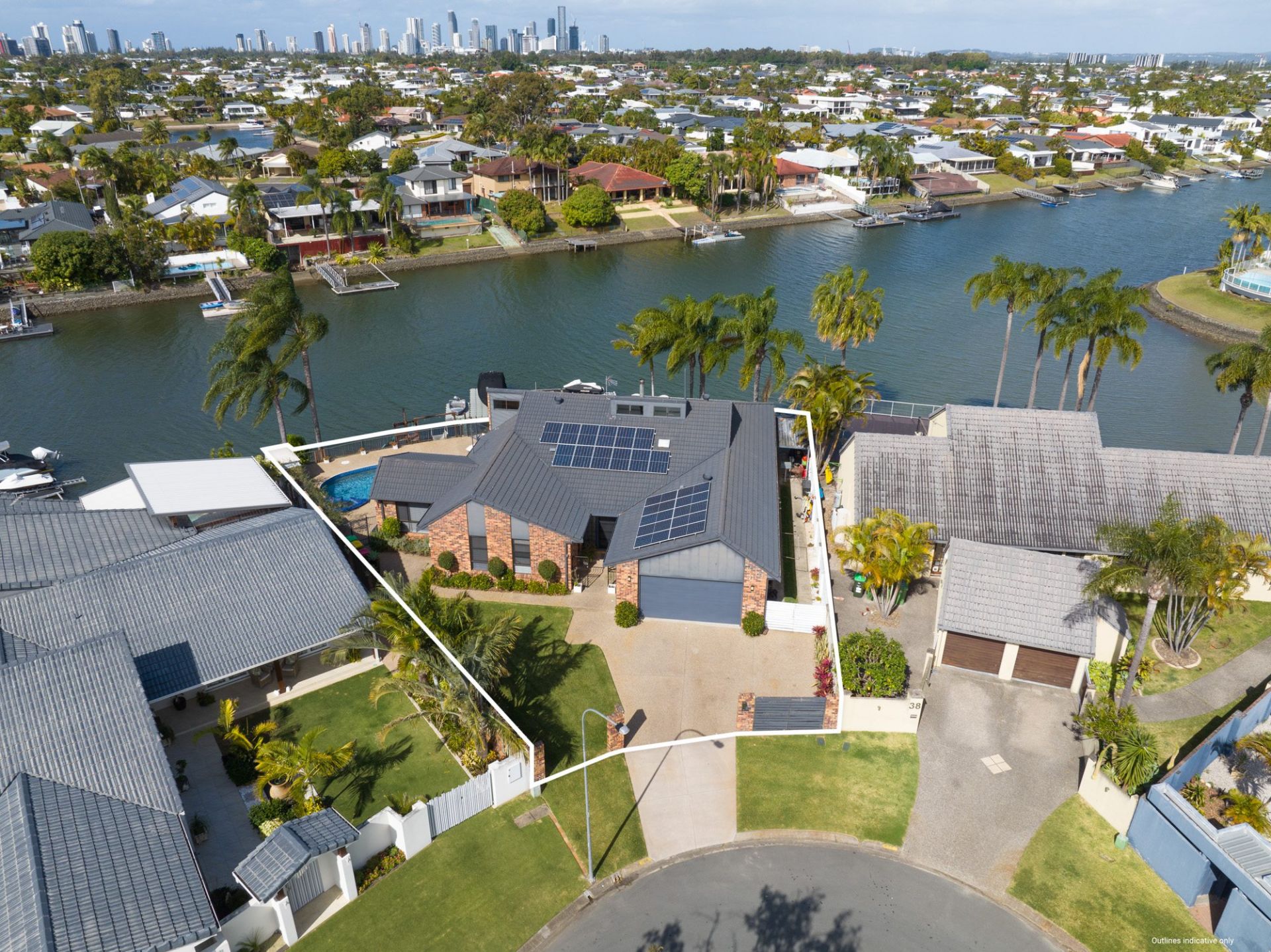 $ 2,100,000, Benowa - Thumbnail 3