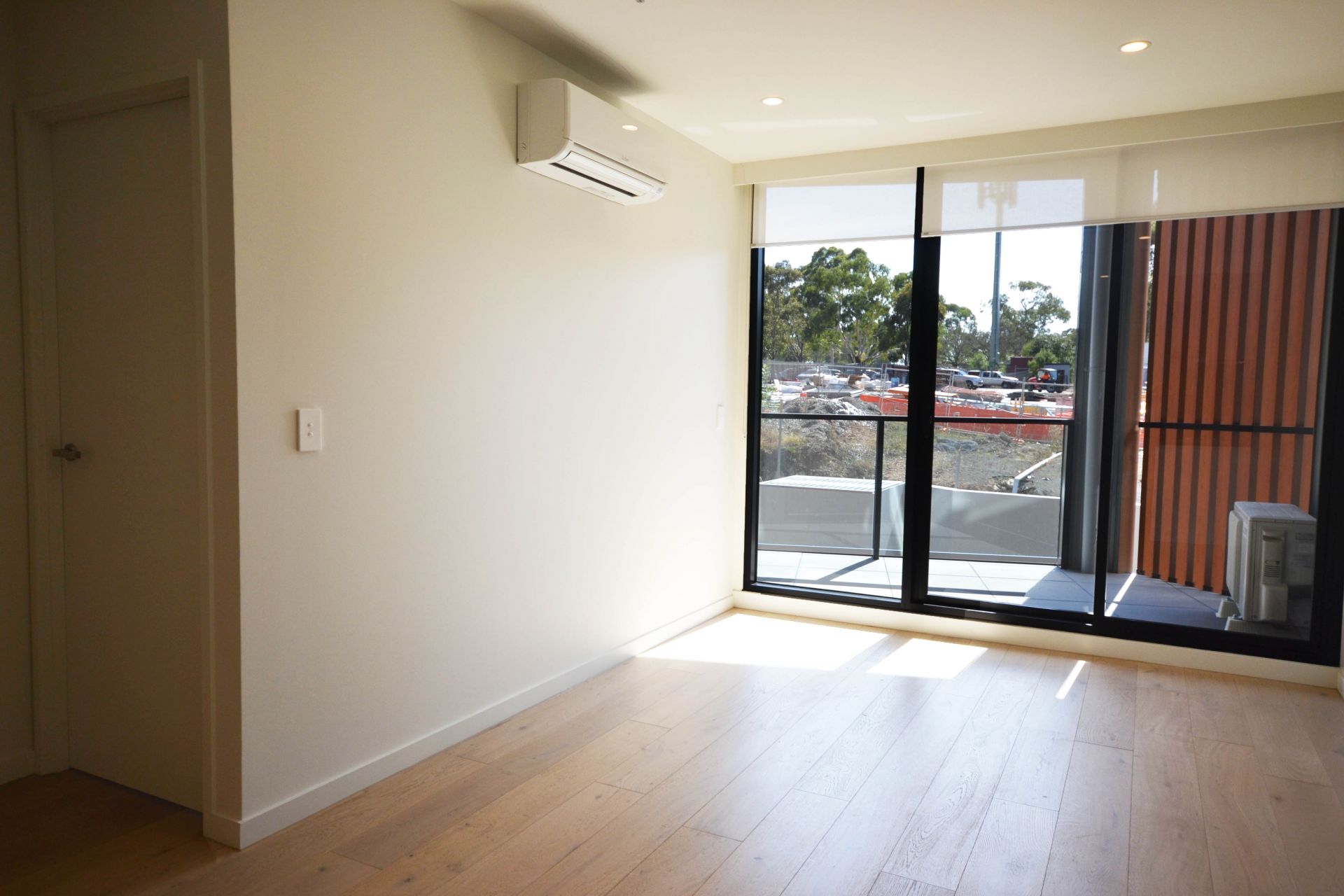 BRAND NEW - 1 BEDROOM + 1 FLEXI
