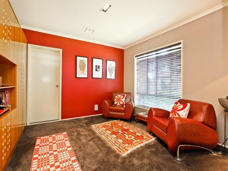 15 Macedon Close, Caroline Springs - Thumbnail 7