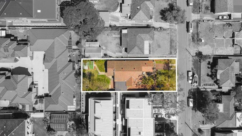8 Ventura Avenue, Miranda, Miranda - Thumbnail 2