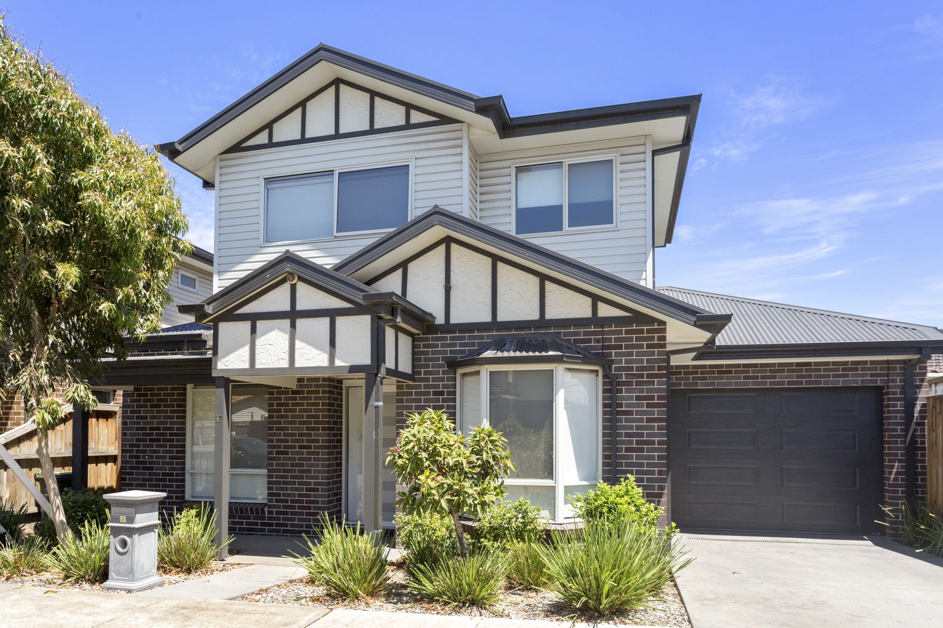 BUILDER BUILT QUALITY/ UNBEATABLE LOCATION