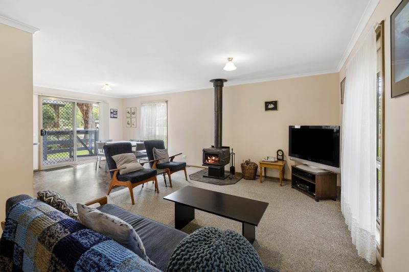 17 Taroona Road Aireys Inlet VIC, Aireys Inlet - Thumbnail 2