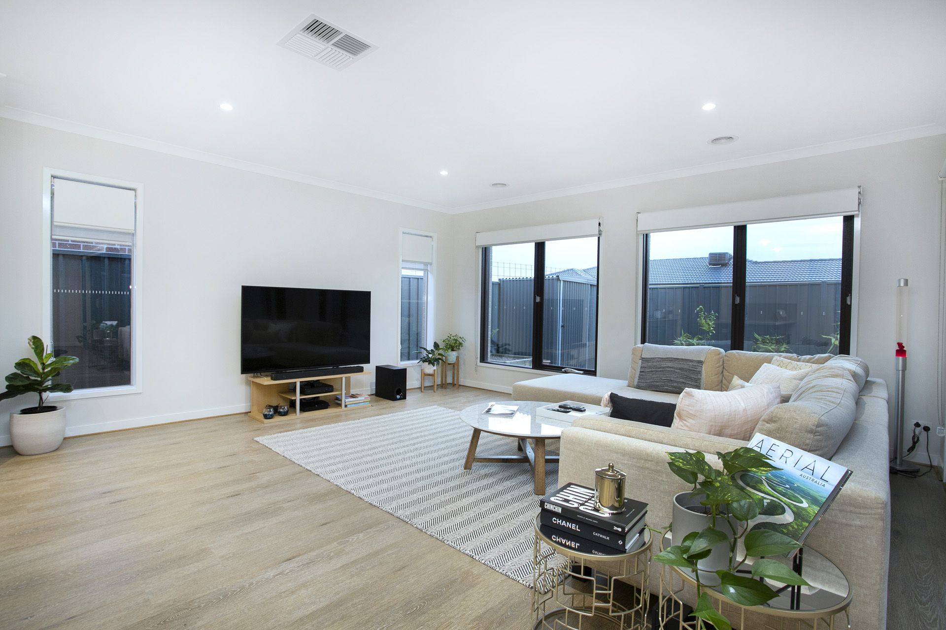 27 Infinity Drive, Fraser Rise - Thumbnail 7