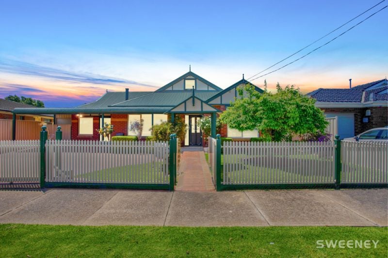 19 Hibiscus Court, Altona Meadows - Thumbnail 2