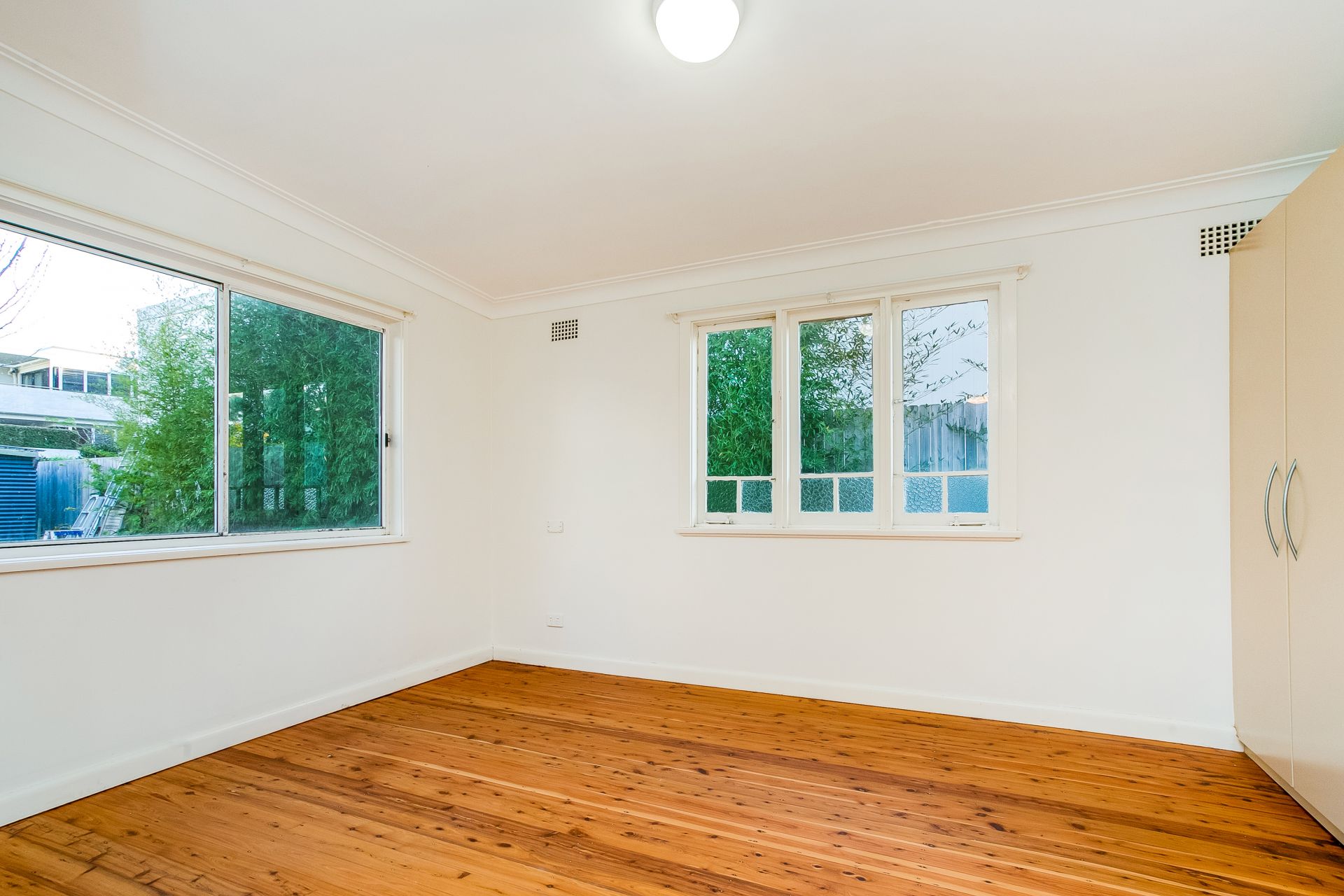 Real Estate For Lease 3 Walsh Street North Narrabeen , NSW