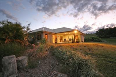 Blue Ribbon Estate, Quality Home, Sought After Location