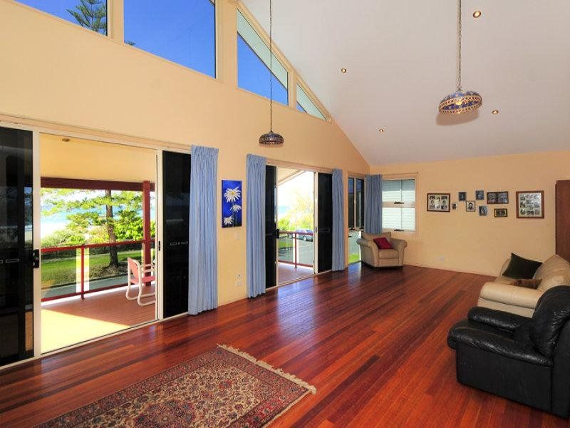216 Pacific Parade BILINGA QLD, Bilinga - Thumbnail 7