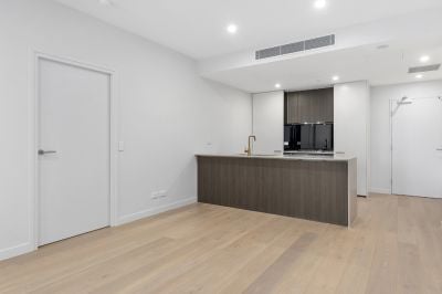 LUXURY NEW APARTMENT