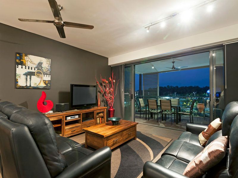 212/19B Kitchener Drive Wharf 1 Darwin 0800
