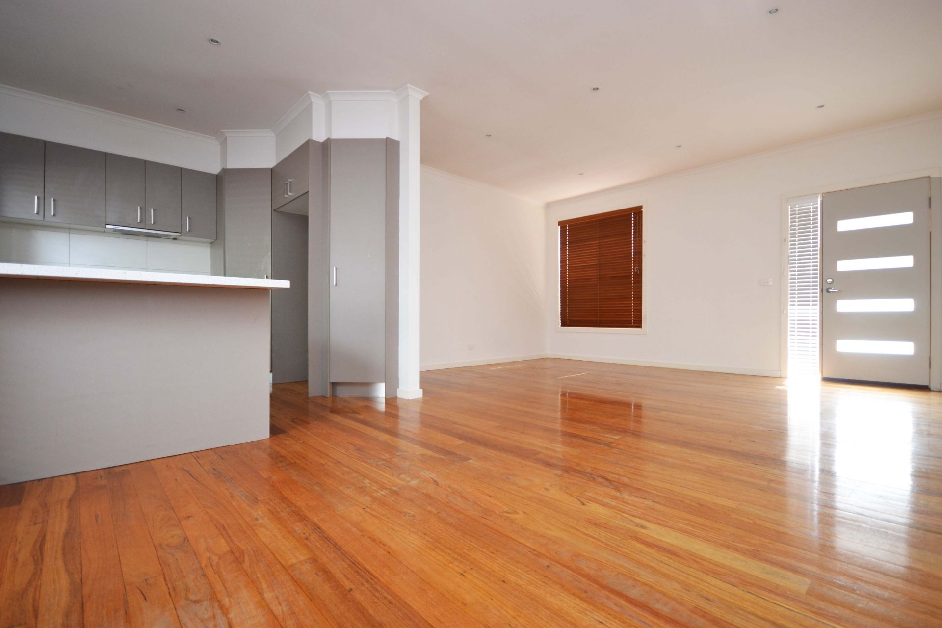 LIGHT BRIGHT AND SPACIOUS