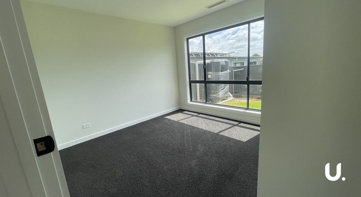 Tullimbar 37 Candelo Place