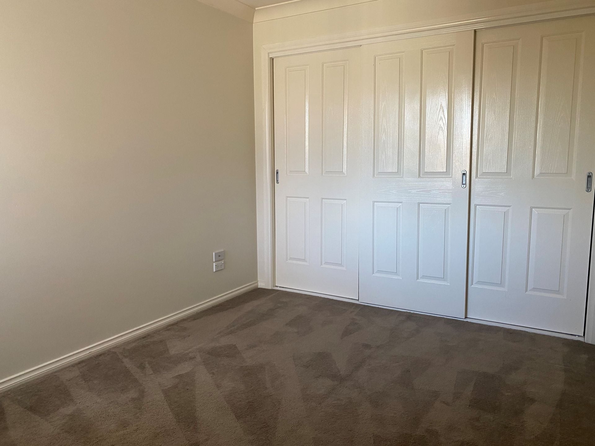 LOW MAINTENANCE, TOWNHOUSE LIVING