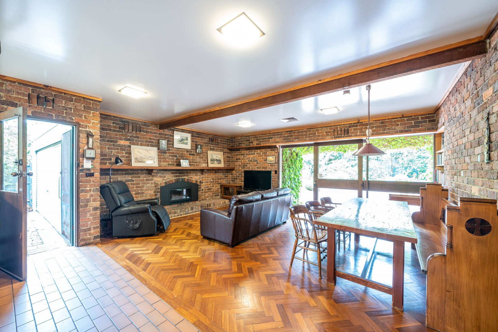 Kay & Burton 5 Currajong Avenue, Camberwell