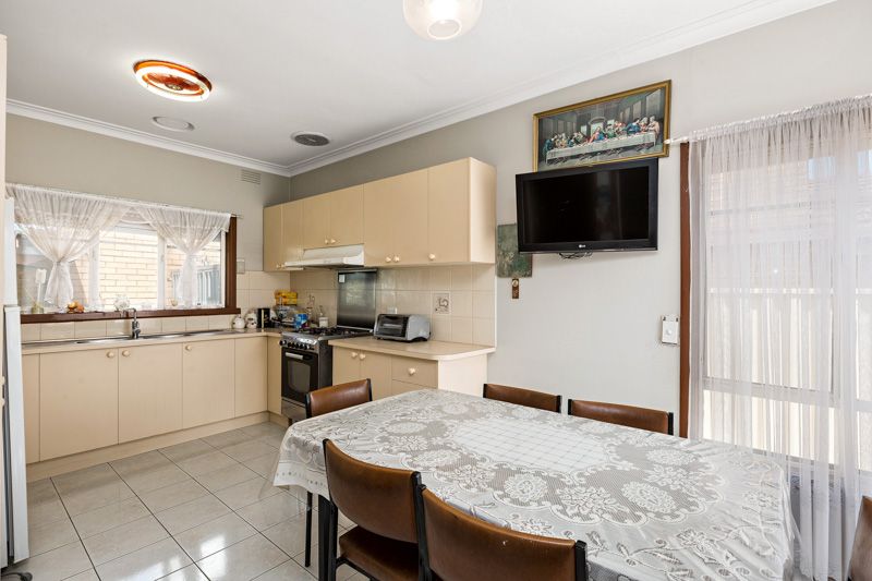26 Ginifer Avenue, Altona North - Thumbnail 5