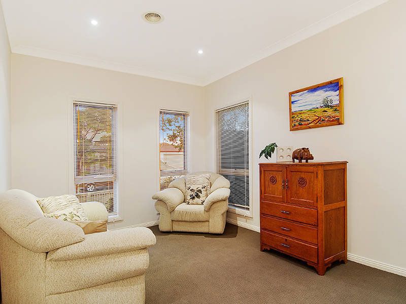 46 Waratah Drive, Altona Meadows - Thumbnail 7
