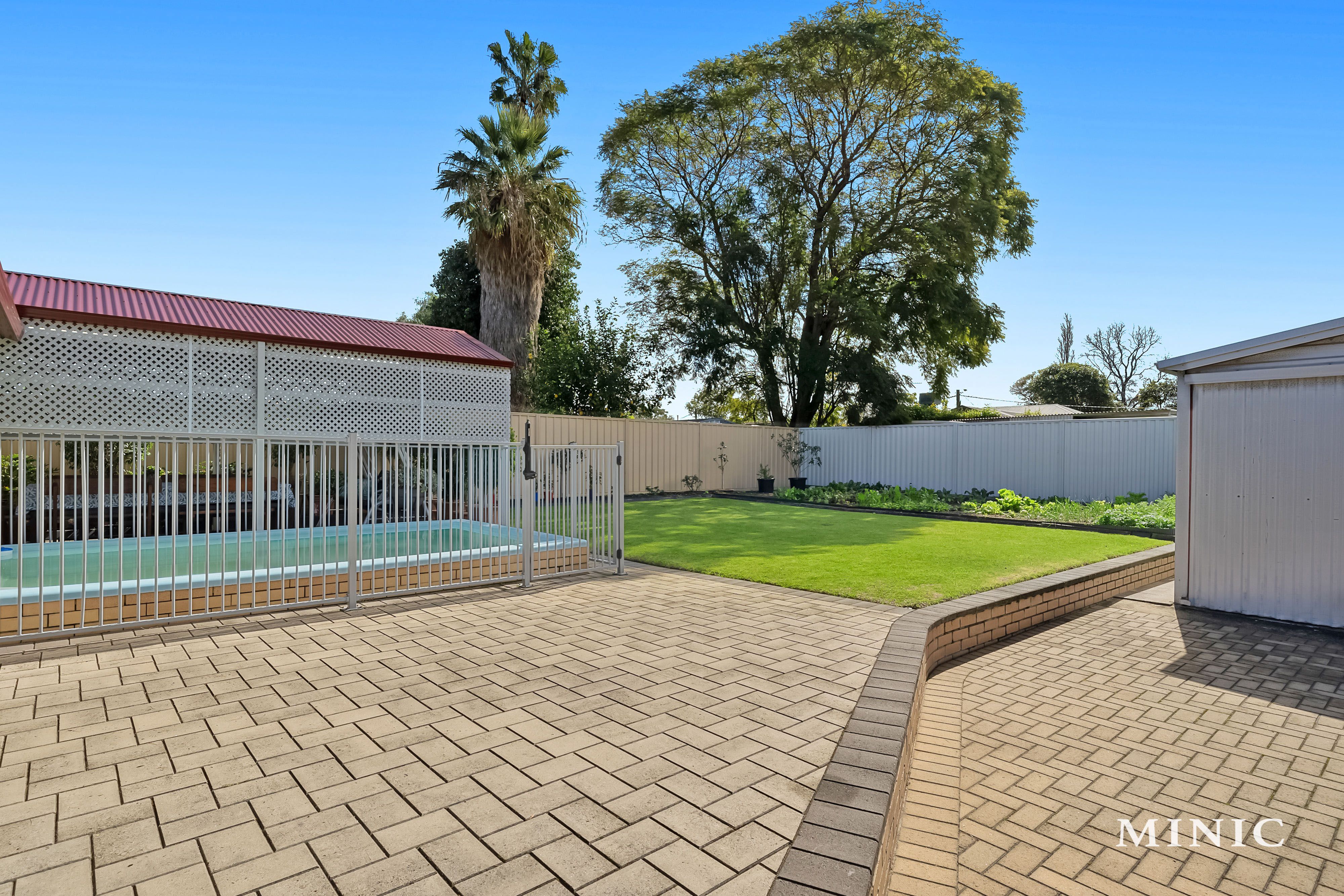 Real Estate For Sale 620 Metcalfe Road Ferndale , WA