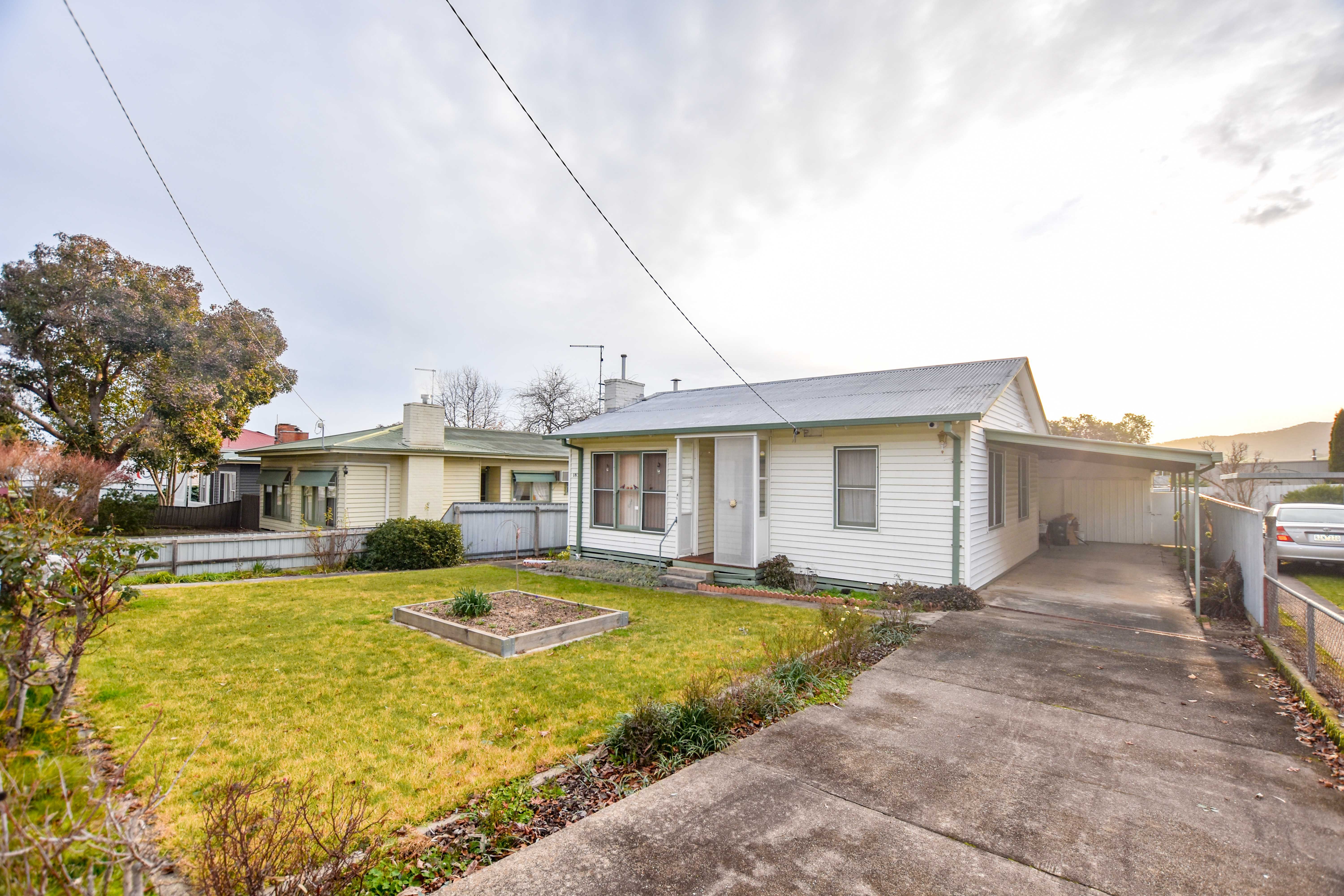 Real Estate For Sale 183 Standish Street Myrtleford , VIC