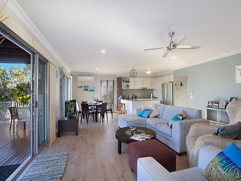 11/73 Hastings Road 'Reef Villas' CABARITA BEACH NSW, 'Reef Villas' Cabarita Beach - Thumbnail 2