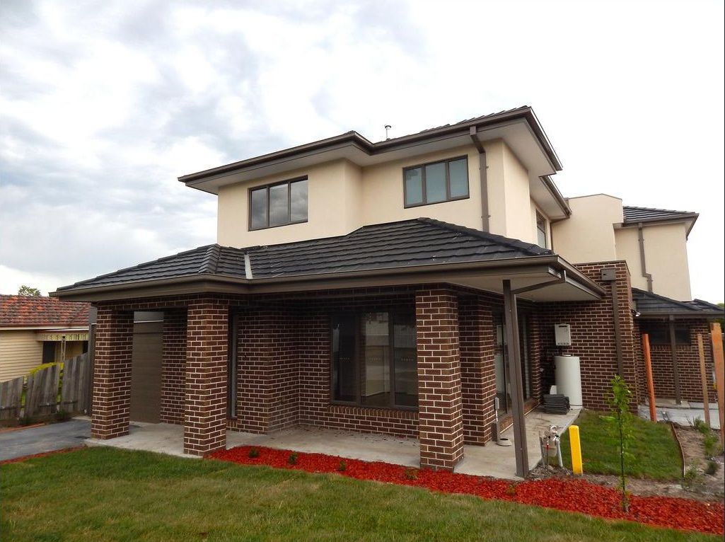 DESIGNER TOWNHOUSE