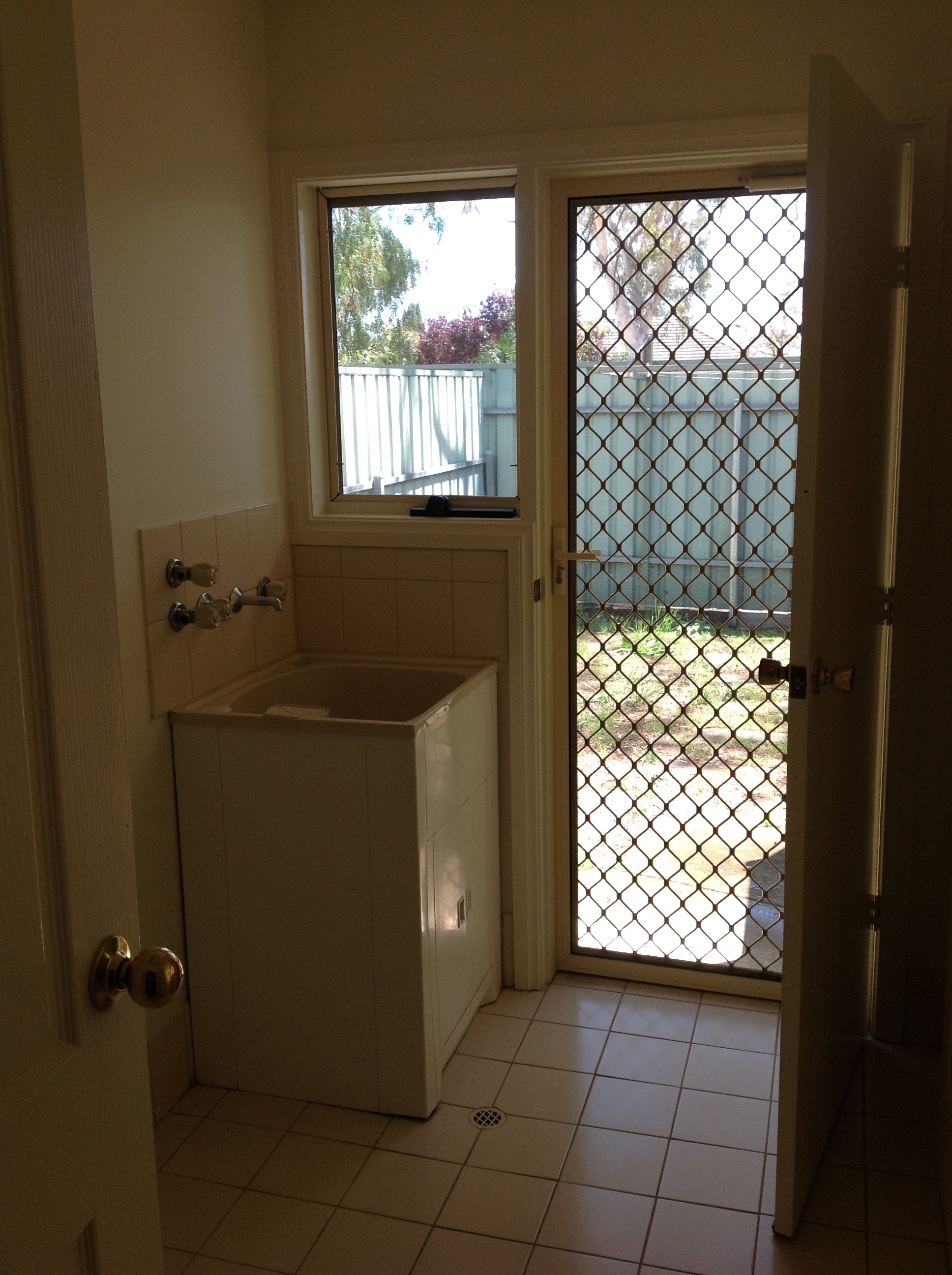 2/7 Burton Close Modbury 5092