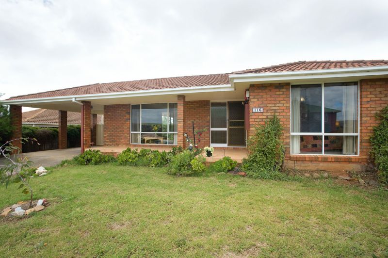 116 Underbank Blvd, Bacchus Marsh - Thumbnail 2