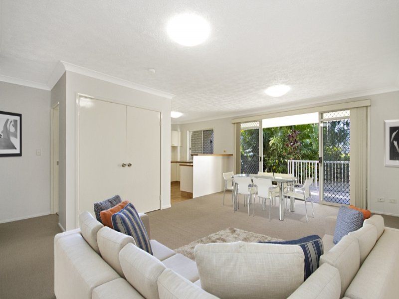 1/54 Dutton Street 'Park Place' COOLANGATTA QLD, Coolangatta - Thumbnail 4