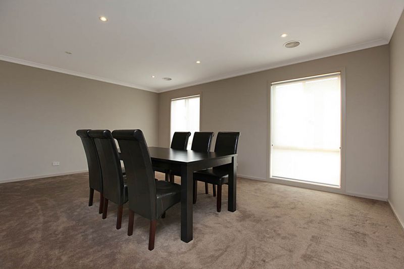 28 Windrest Way, Point Cook - Thumbnail 3