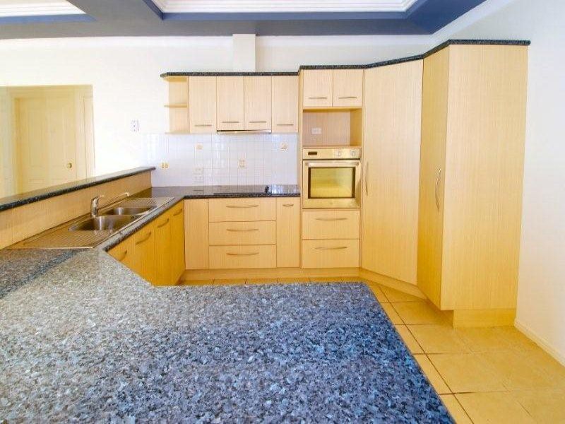25 Whitsunday Street KAWANA ISLAND QLD, Kawana Island - Thumbnail 2