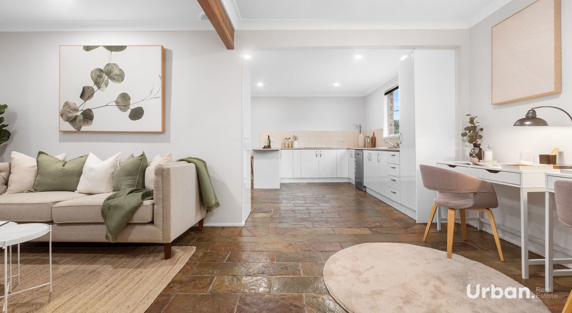 Mcgraths Hill 14 Andrew Thompson Drive