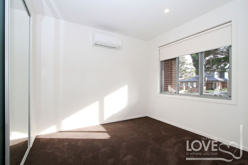 An Inspired Design - Brand New Townhouse