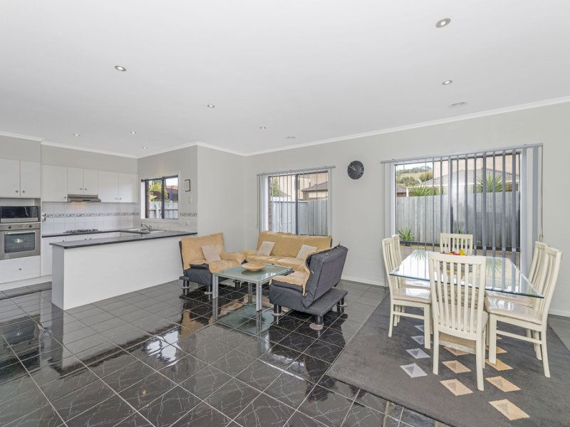 11 Cassowary Road SOUTH MORANG, South Morang - Thumbnail 4