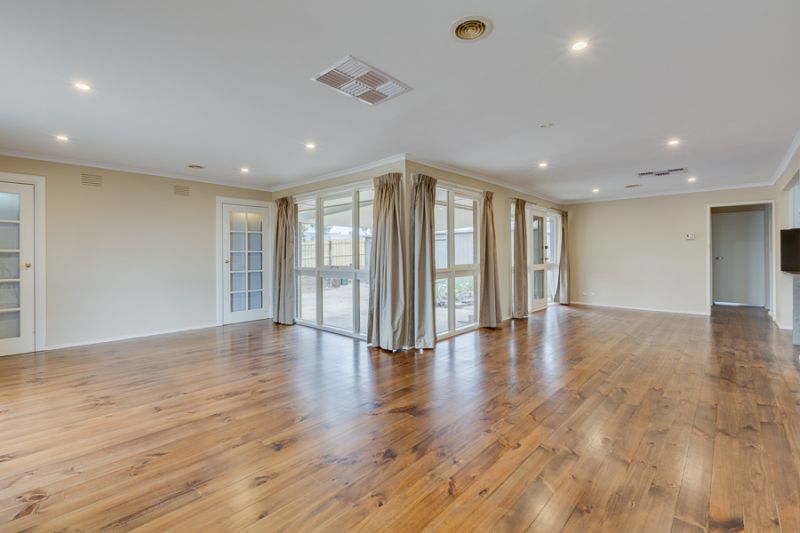 1 Moore Street, Bacchus Marsh - Thumbnail 5