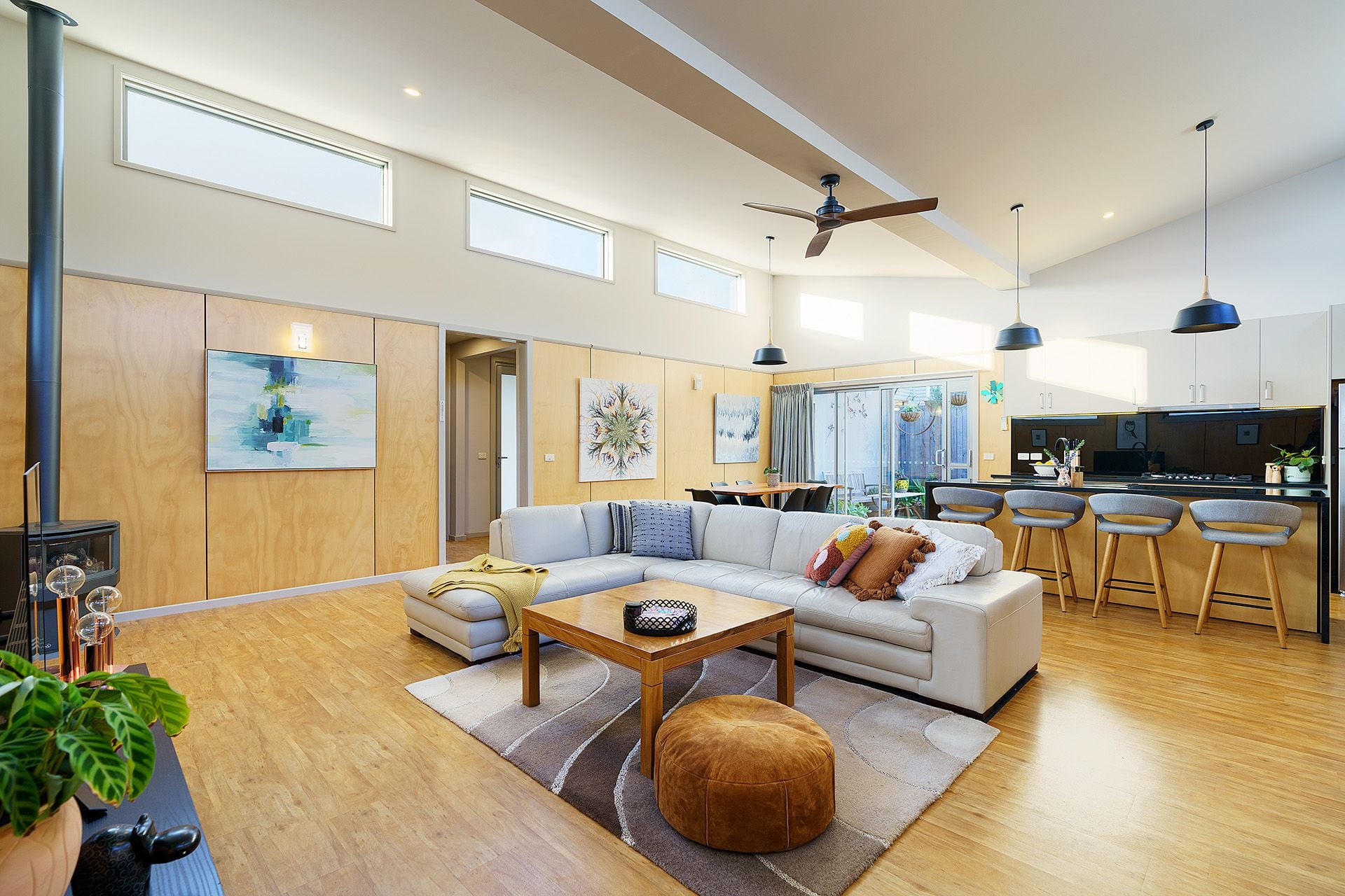 7 Roalies Place, Campbells Creek - Thumbnail 4
