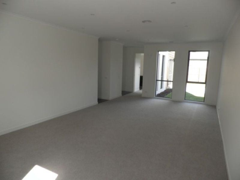 44 McDougall Drive FOOTSCRAY VIC, Footscray - Thumbnail 6