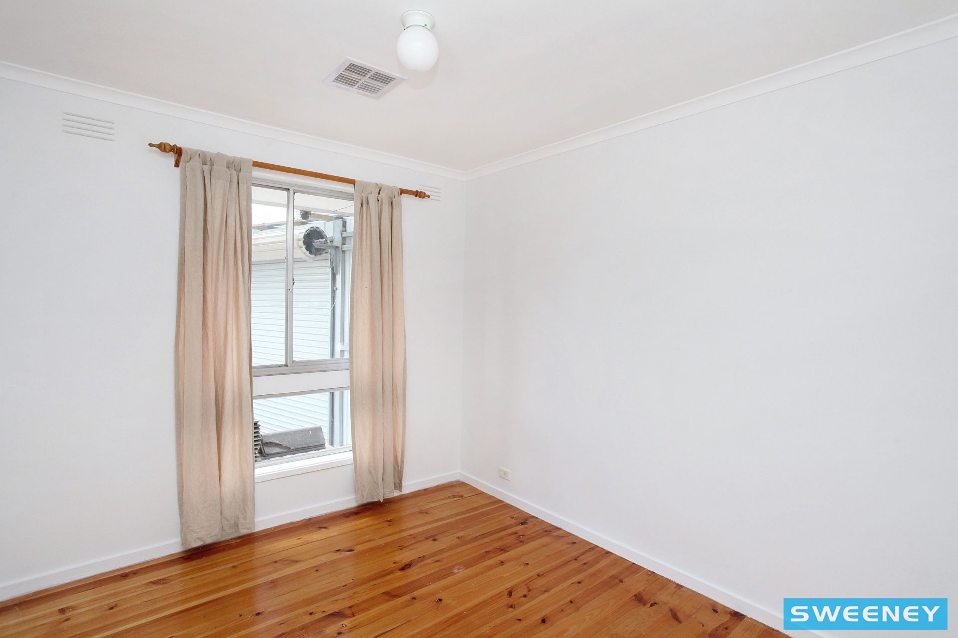 26 Chester Crescent, Deer Park - Thumbnail 6